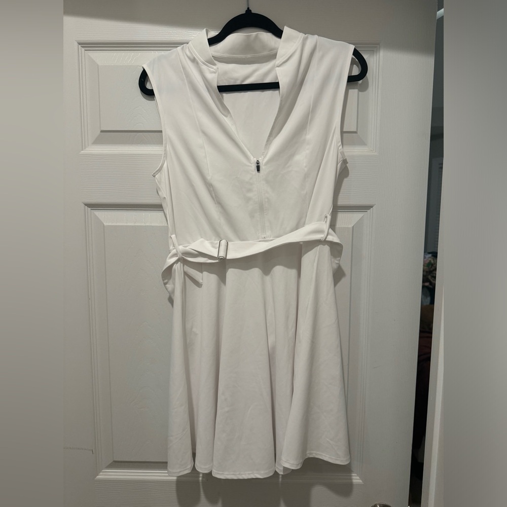 Halara white golf dress belted front zip removable shorts L